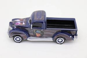 lot 68 image: Hamilton American Legends Collection John Wayne 134 Diecast