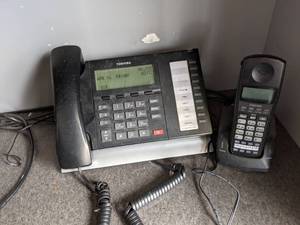 lot 139 image: Lot of Six Toshiba Digital Display Phones