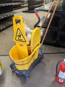 lot 79 image: Commercial Wash Bucket with Two Mops & Extra Heads