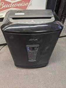 lot 95 image: Ativa 12-Sheet Cross-Cut Shredder