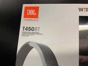lot 12 image: JBL T450BT Wireless On-Ear Headphones - NEW
