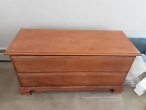 Blanket ChestToy Box With Safe Closing Top 44x17x22