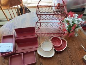 Basket, Caddies & Decor