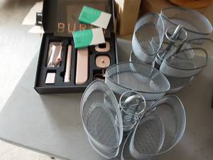 Burst Tooth Brush & Cosmetic Organizers