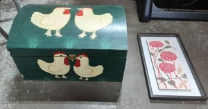 lot 39 image: Decorative Box With Painted Chickens 20x14x11