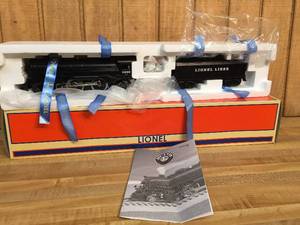 lot 36 image: Lionel Lines 4-4-2 Steam Locomotive and Tender