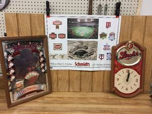 lot 59 image: Schmidts - Budweiser - Strohs Beer Item