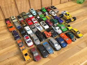 lot 108 image: Group HotWheels, Matchbox, Diecast