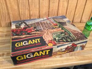 lot 111 image: Vintage Marke Technofix Gigant Construction Site in Box