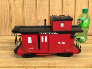 lot 121 image: Lionel G Scale Pennsylvanie 700 Kaboose