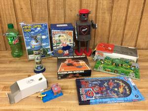 lot 146 image: Group Wind-up Toys