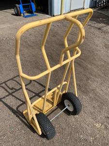 lot 15 image: Inflatable Dolly