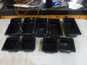lot 84 image: 9 Salad Bar Pans