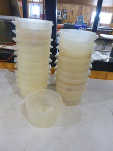 lot 89 image: 20 Food Containers