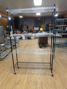 lot 20 image: 4 Tier Wire Shelving