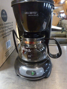 lot 32 image: 4 Mr. Coffee 4 Cup Coffee Makers