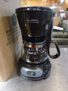lot 46 image: 4 Mr. Coffee 4 Cup Coffee Makers