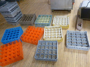 lot 115 image: 9 Dishwasher Racks