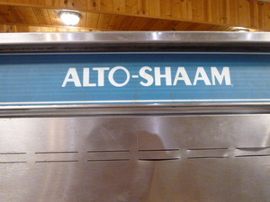 lot 1 image: Alto-Shaam Holding Cabinet