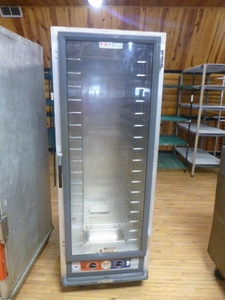 lot 17 image: Metro Heated Food Transport