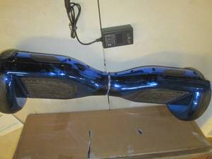 blue hoover board powers on ...