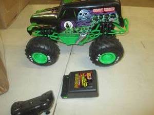 grave digger rc untested as is ...