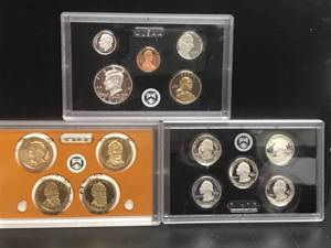 lot 76 image: 2011 US Mint Silver Proof Set