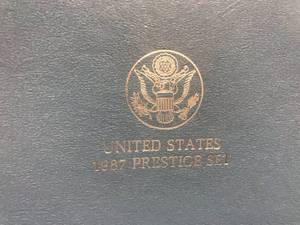 lot 83 image: 1987 US Prestige Set