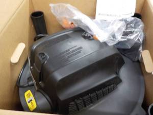 lot 9 image: Ridged 6 Gallon WetDry Vac 3.5 hp...