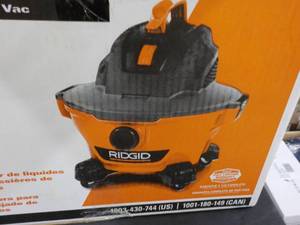 lot 11 image: Ridged 6 Gallon WetDry Vac 3.5 hp...