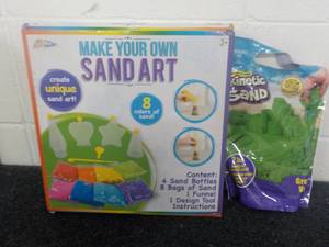 lot 72 image: Sand Art...