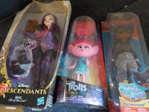 lot 106 image: Mal, Trolls, and Catwomen...