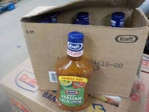 lot 267 image: 6 - 24 oz Bottles Kraft Italian Dre...