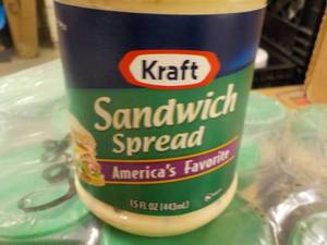 lot 270 image: 12 - 15 oz Bottles Kraft Sandwich S...