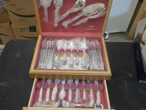 lot 112 image: HeritageSilver plate Silverware Se...