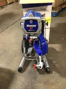 Graco  X7 Airless Paint Sprayer with 20 in. Tip Extension open box see pictures