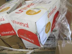 Case of Univeral Copy Paper 20 lb 8...