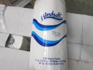 Case of 30 Rolls Windsoft White 2-p...