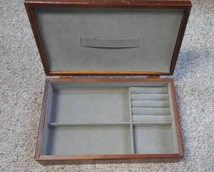 lot 73 image: Wooden Jewelry Box