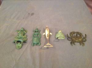 lot 65 image: Vintage Bottle Openers