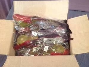 lot 77 image: Box of New 13 Burgandy Green Long Tail Birds