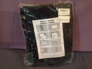 lot 80 image: New Magnetic Screen Door