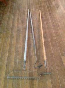 lot 97 image: Yard Tools