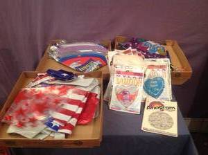 lot 106 image: 99 Assorted Mylar Balloons