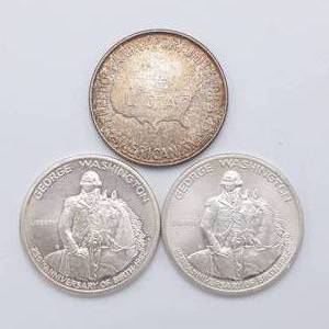lot 9 image: 3 Commemorative US Half Dollars, 90% Silver