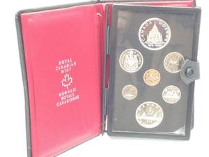 lot 29 image: 1976 Canada 7 Coin Prestige Silver Dollar PROOF Set - DEEP CAMEO