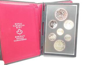 lot 31 image: 1978 Canada 7 Coin Prestige Silver Dollar PROOF Set - DEEP CAMEO
