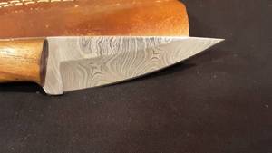 Wood Handled Damascus Knife