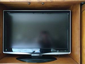 Sharp 37 Aquos TV