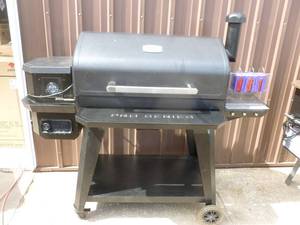 Pit Boss Pro series pellet grill. Appears to have been used once or twice. Tested & works. As shown.